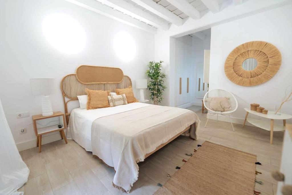 Apartamento A Estrenar En Calle Alcazares Sevilla Exterior foto